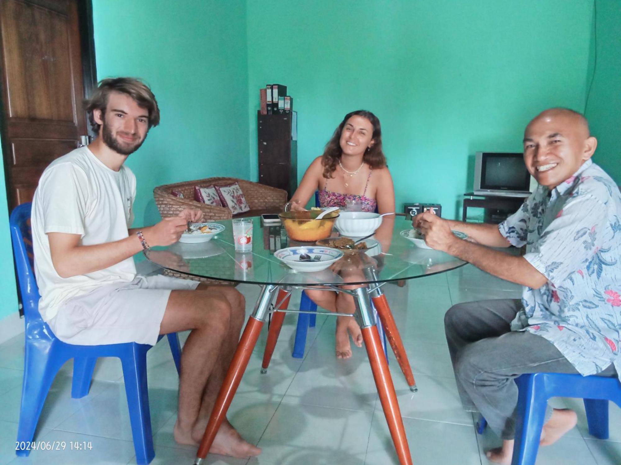 Petra Homestay Bangka Leda Ruteng Eksteriør bilde