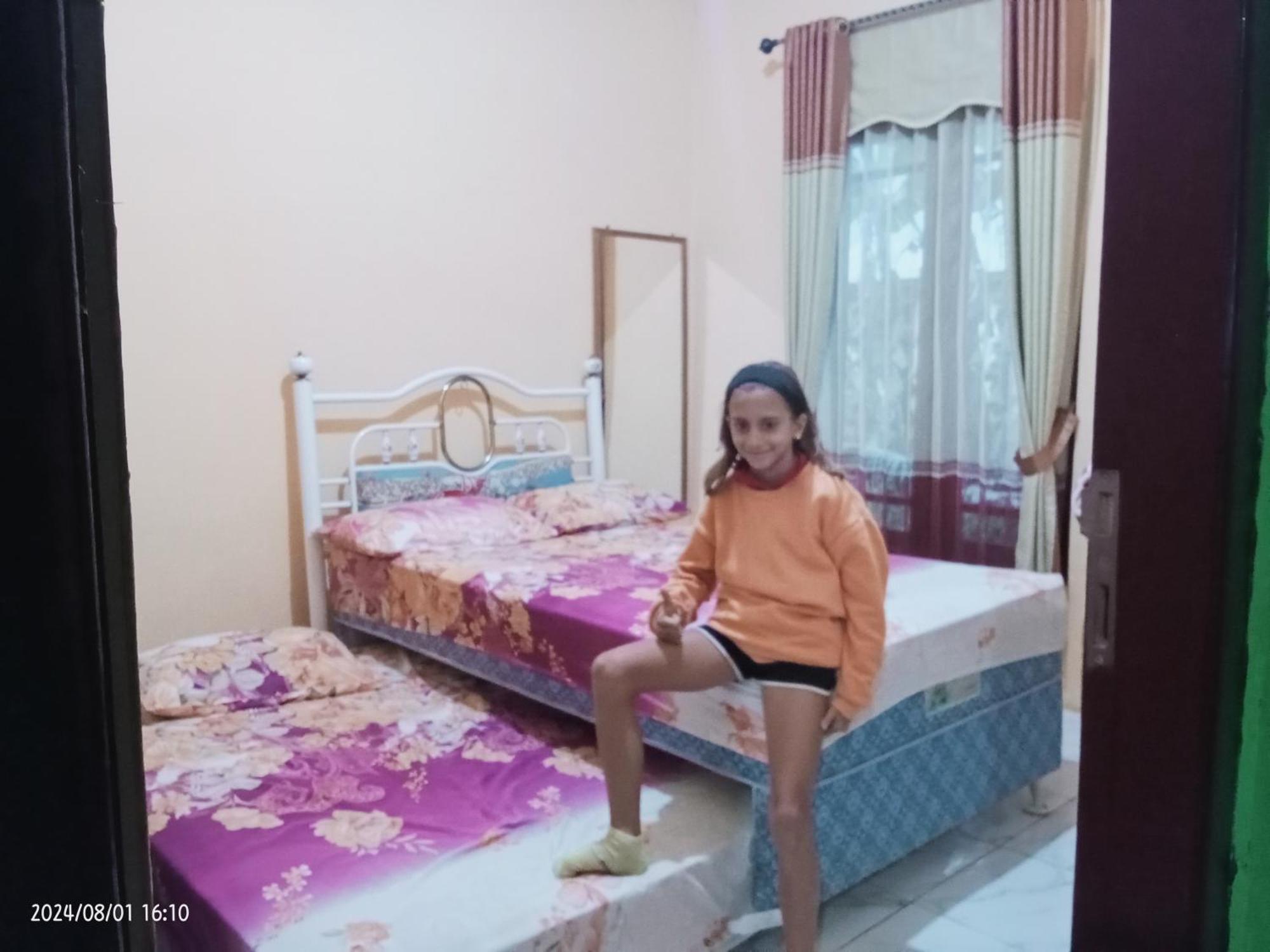 Petra Homestay Bangka Leda Ruteng Eksteriør bilde