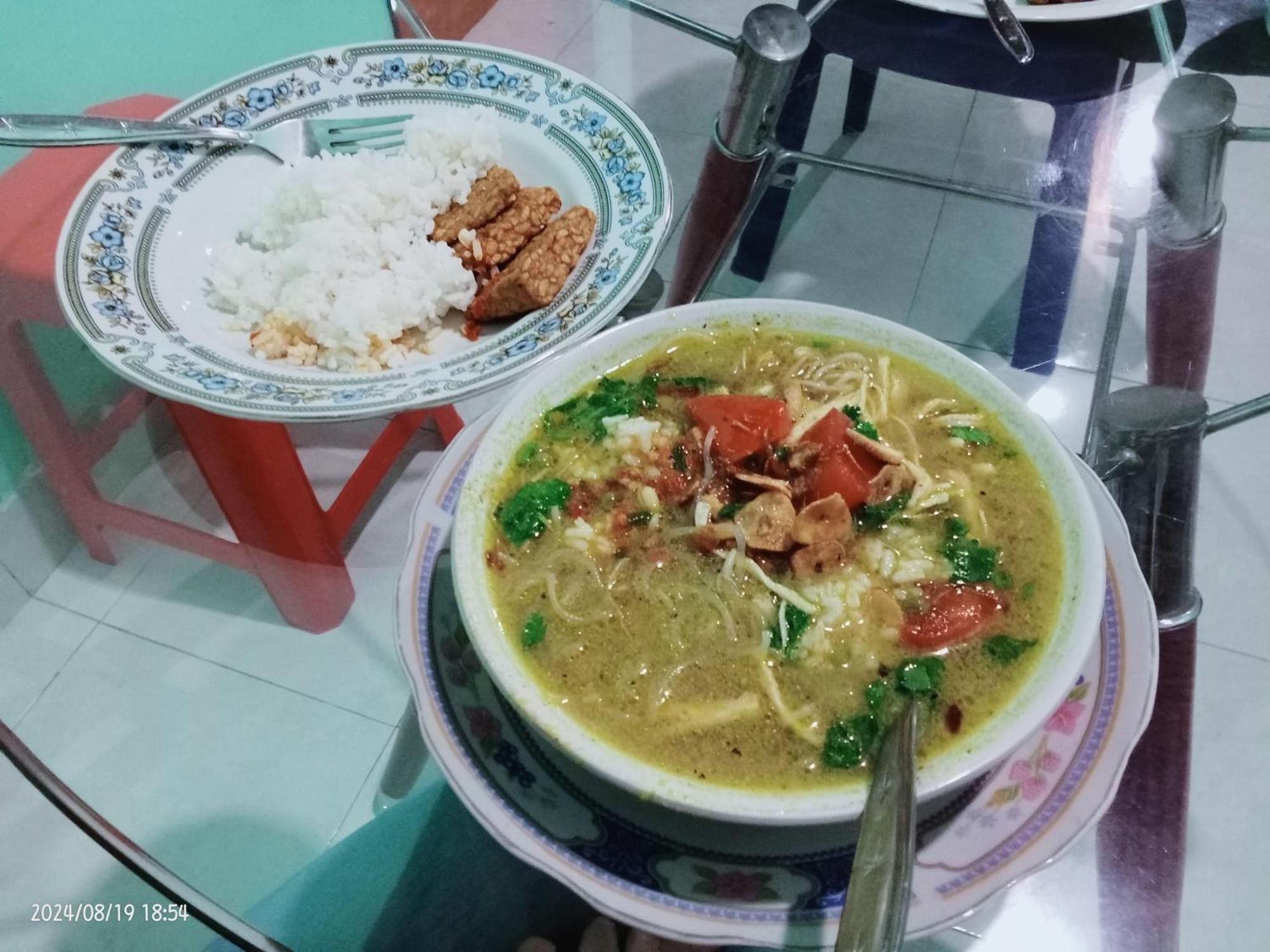 Petra Homestay Bangka Leda Ruteng Eksteriør bilde