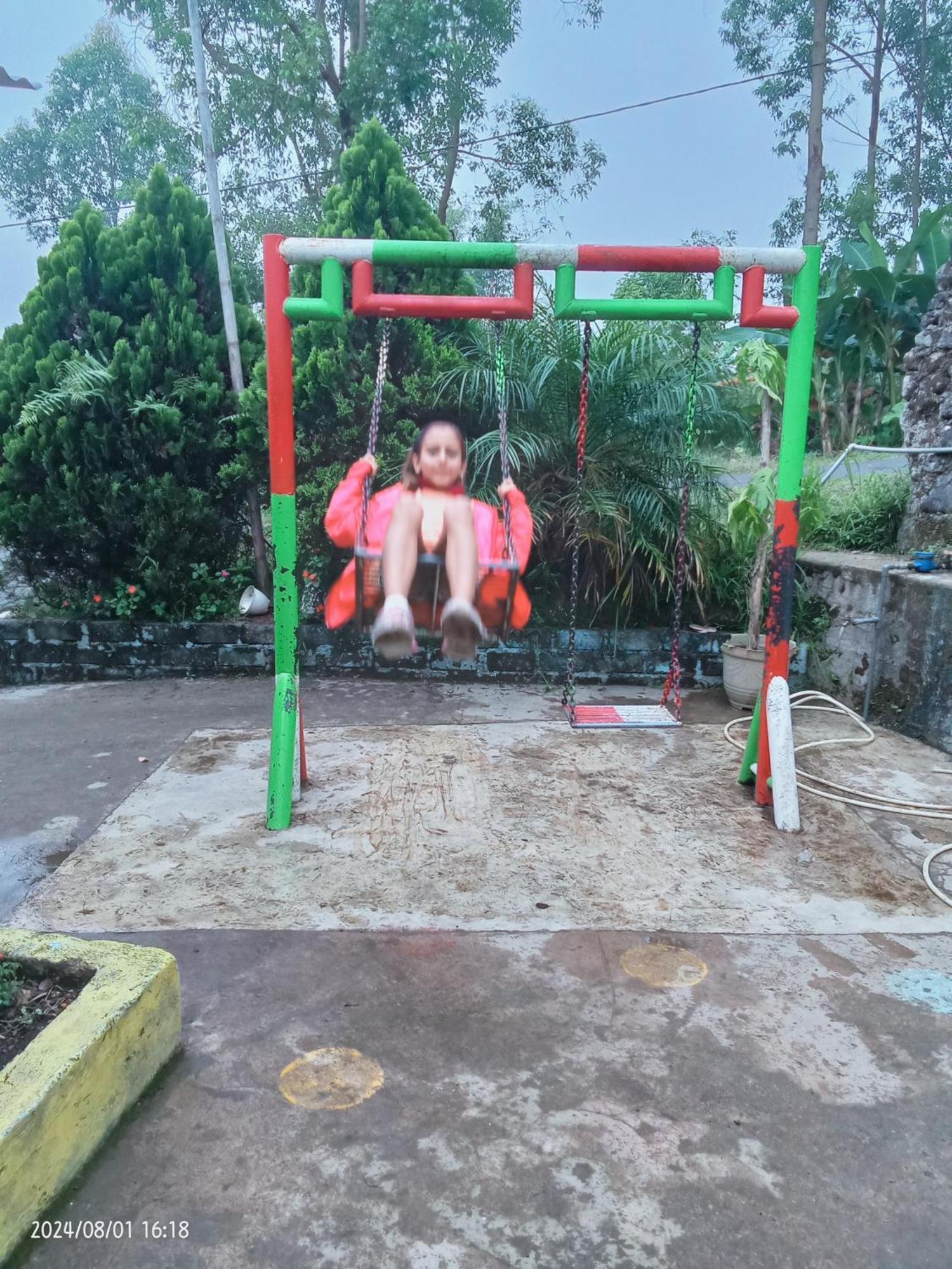 Petra Homestay Bangka Leda Ruteng Eksteriør bilde