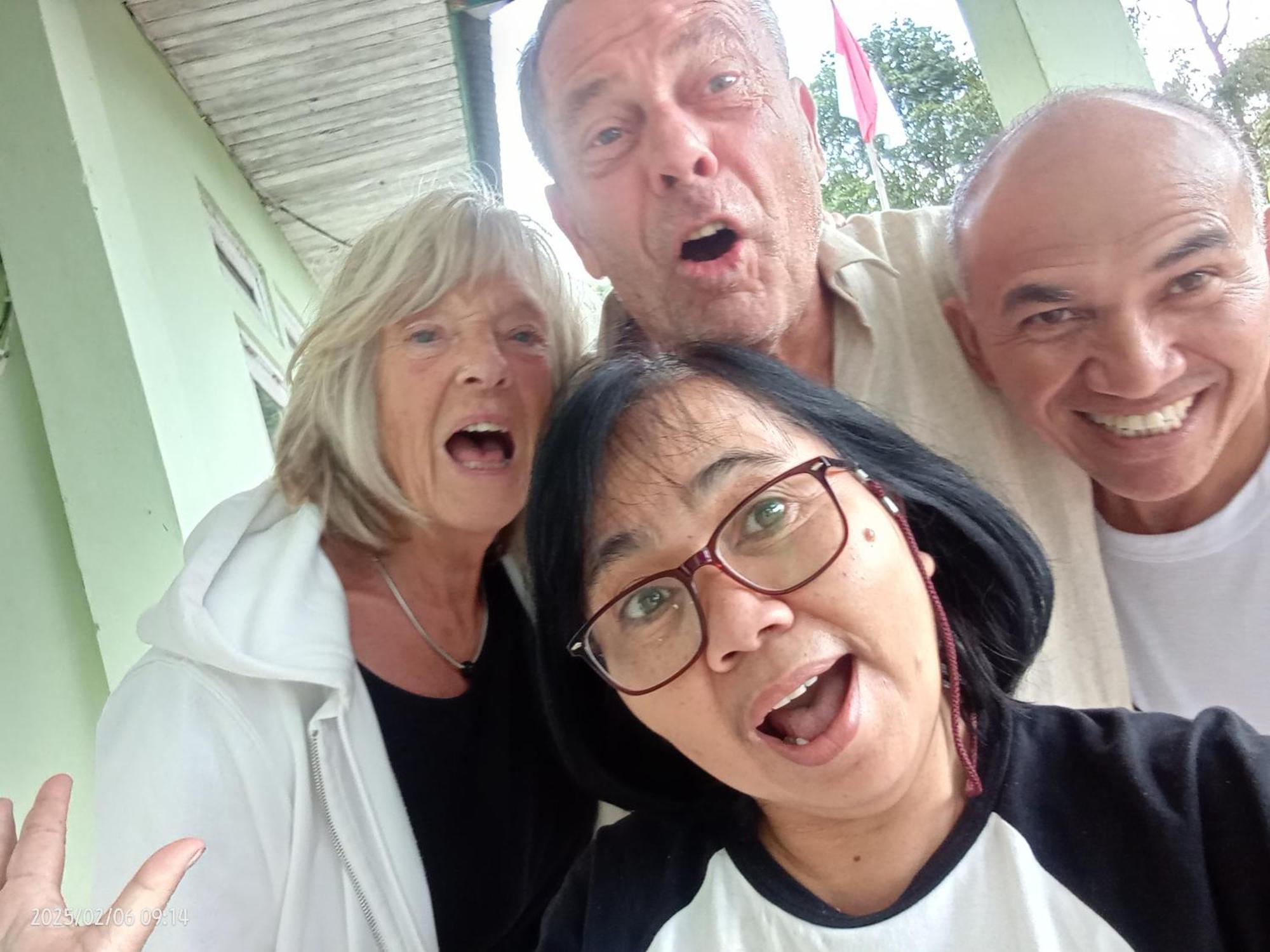 Petra Homestay Bangka Leda Ruteng Eksteriør bilde
