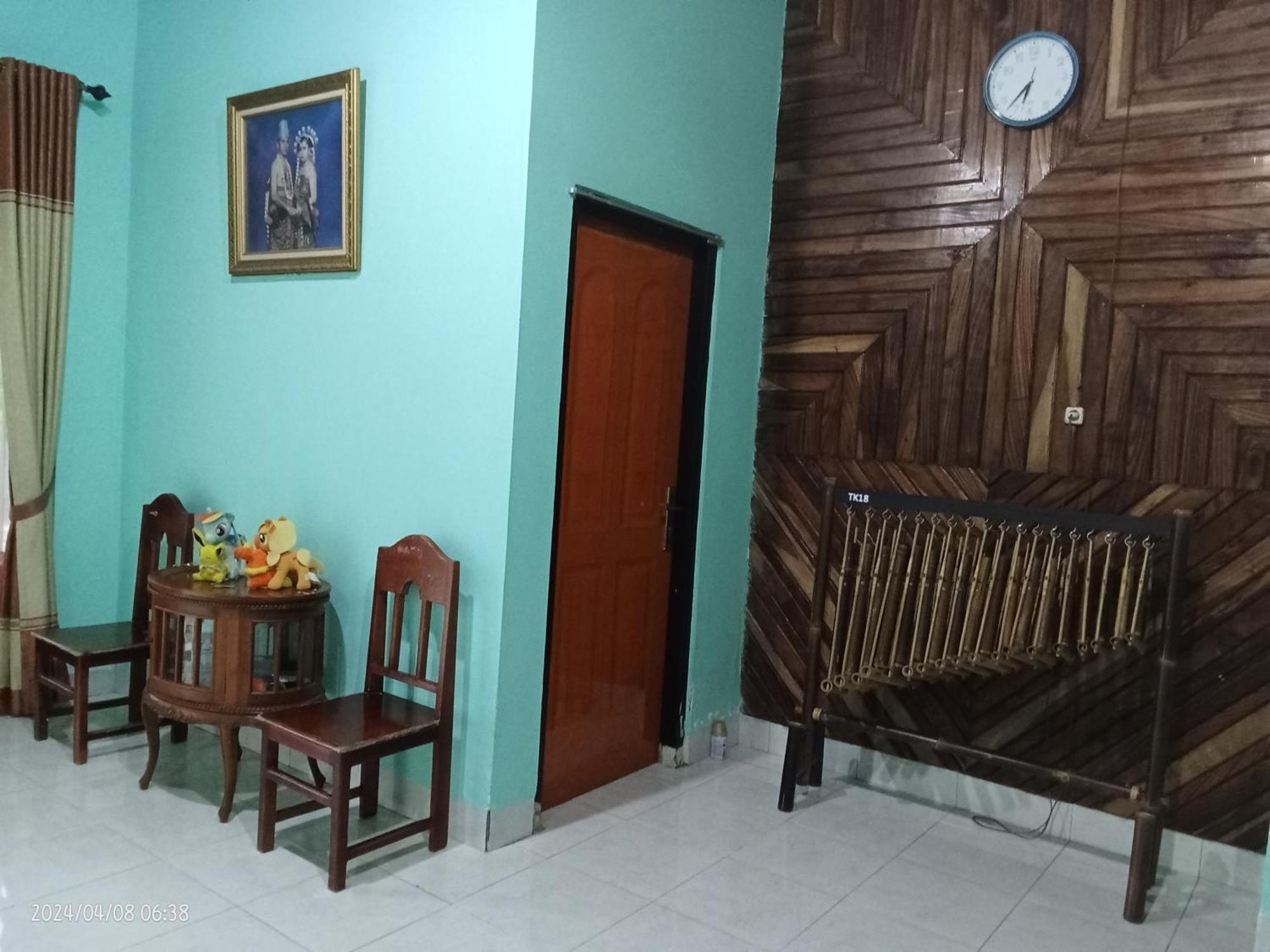 Petra Homestay Bangka Leda Ruteng Eksteriør bilde