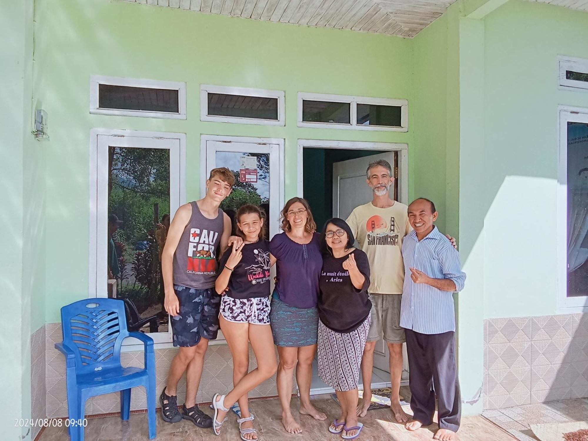 Petra Homestay Bangka Leda Ruteng Eksteriør bilde